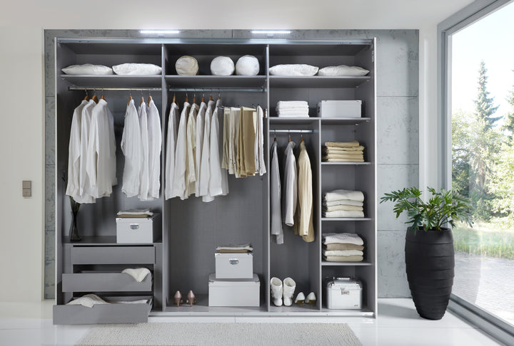 Schwebetürenschrank Kleiderschrank 3-türig B300/H216/T65 cm inkl. Vollausstattung in Weiß