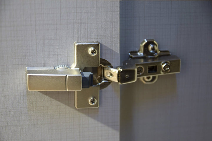 Schwebetürenschrank Kleiderschrank B300/H216/T65 cm, Korpus+Schubladen Grafit, Türen Weiß / Spiegel, inkl. Vollausstattung